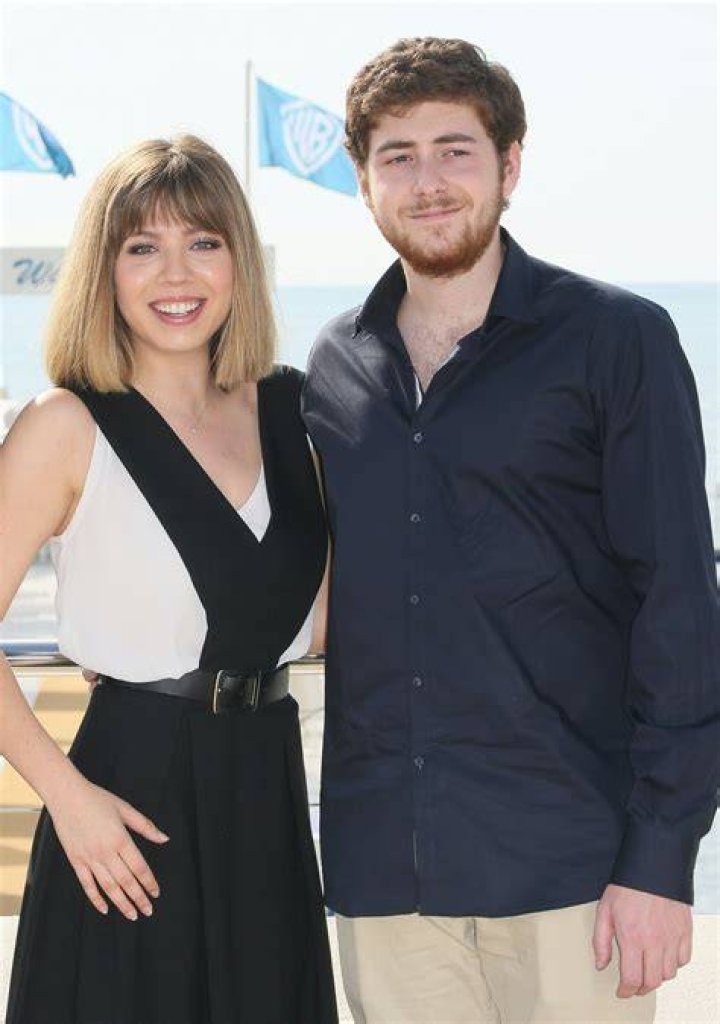 Unveiling Jennette McCurdy's Husband: Who is He?